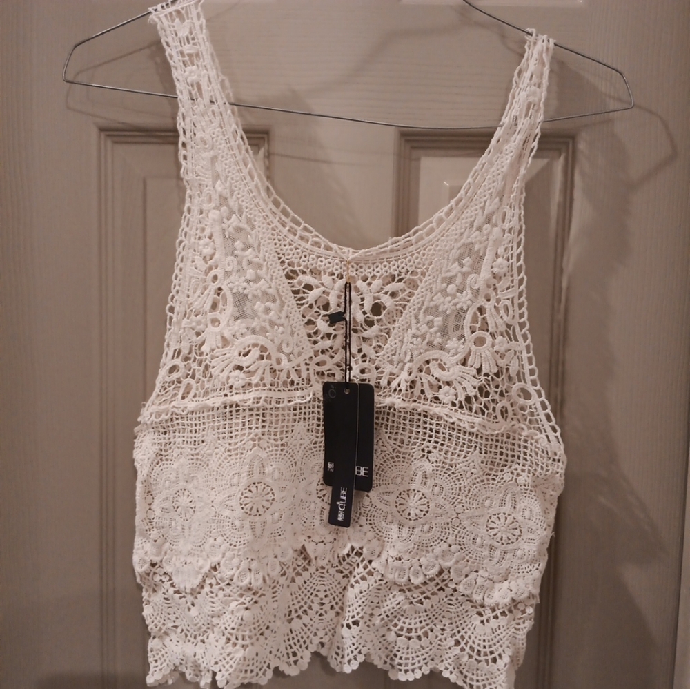 Fancy qube crochet top